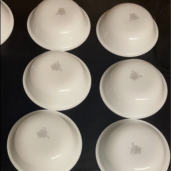 Dinnerware set - Picture 2 of 5